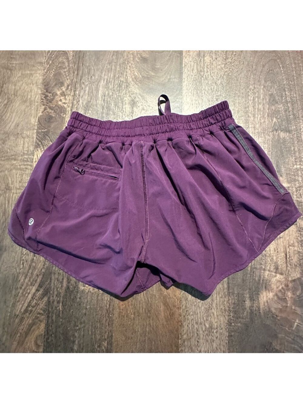 Lululemon - Picture 2 of 8